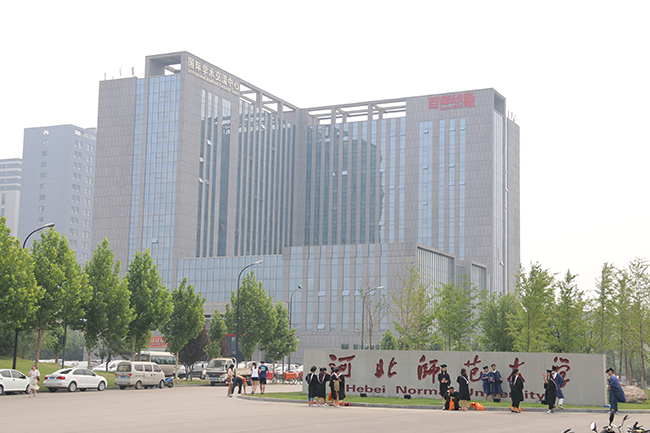 �ӱ�ʦ����ѧ